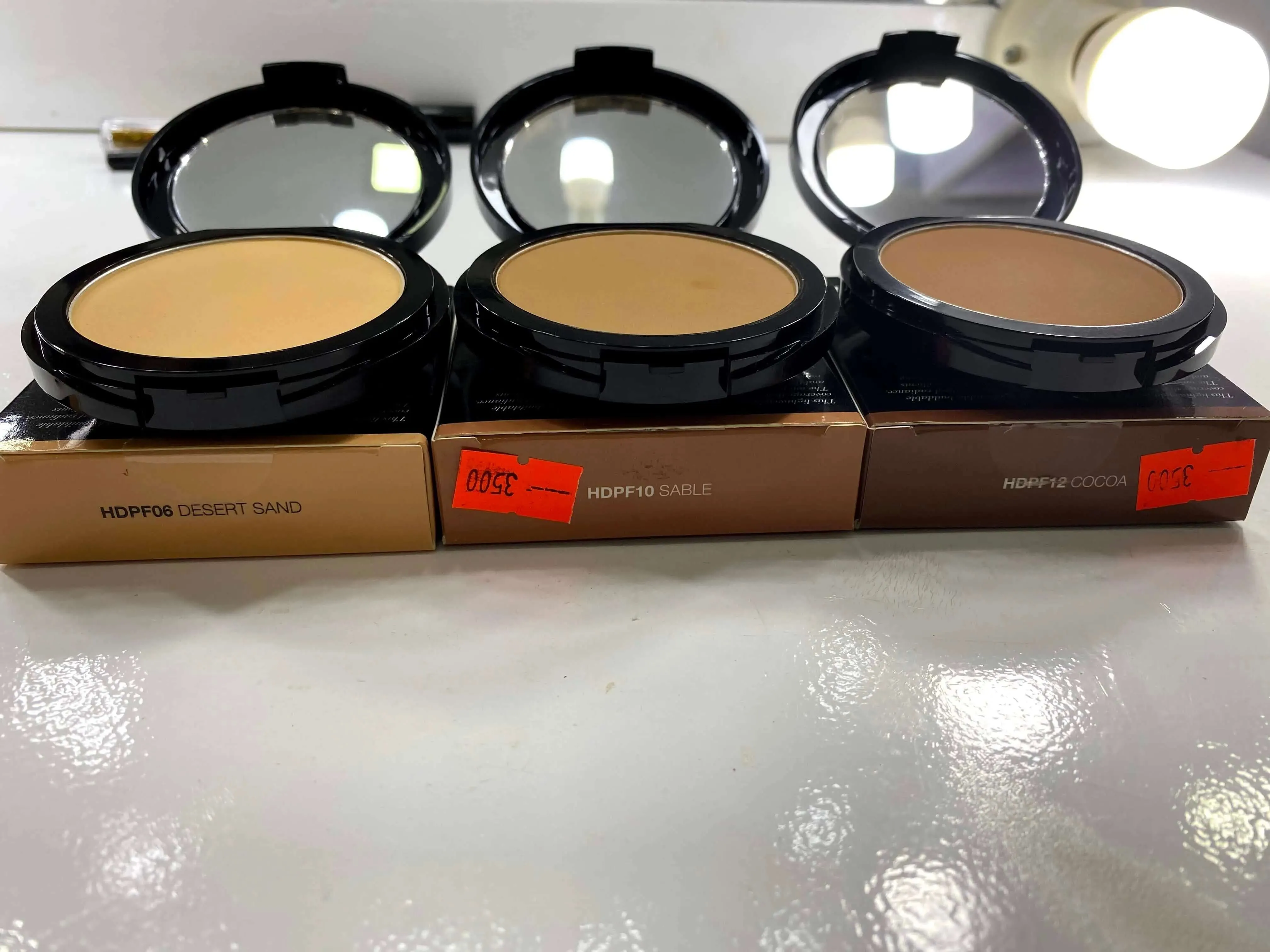 Absolute NewYork HD Powder.