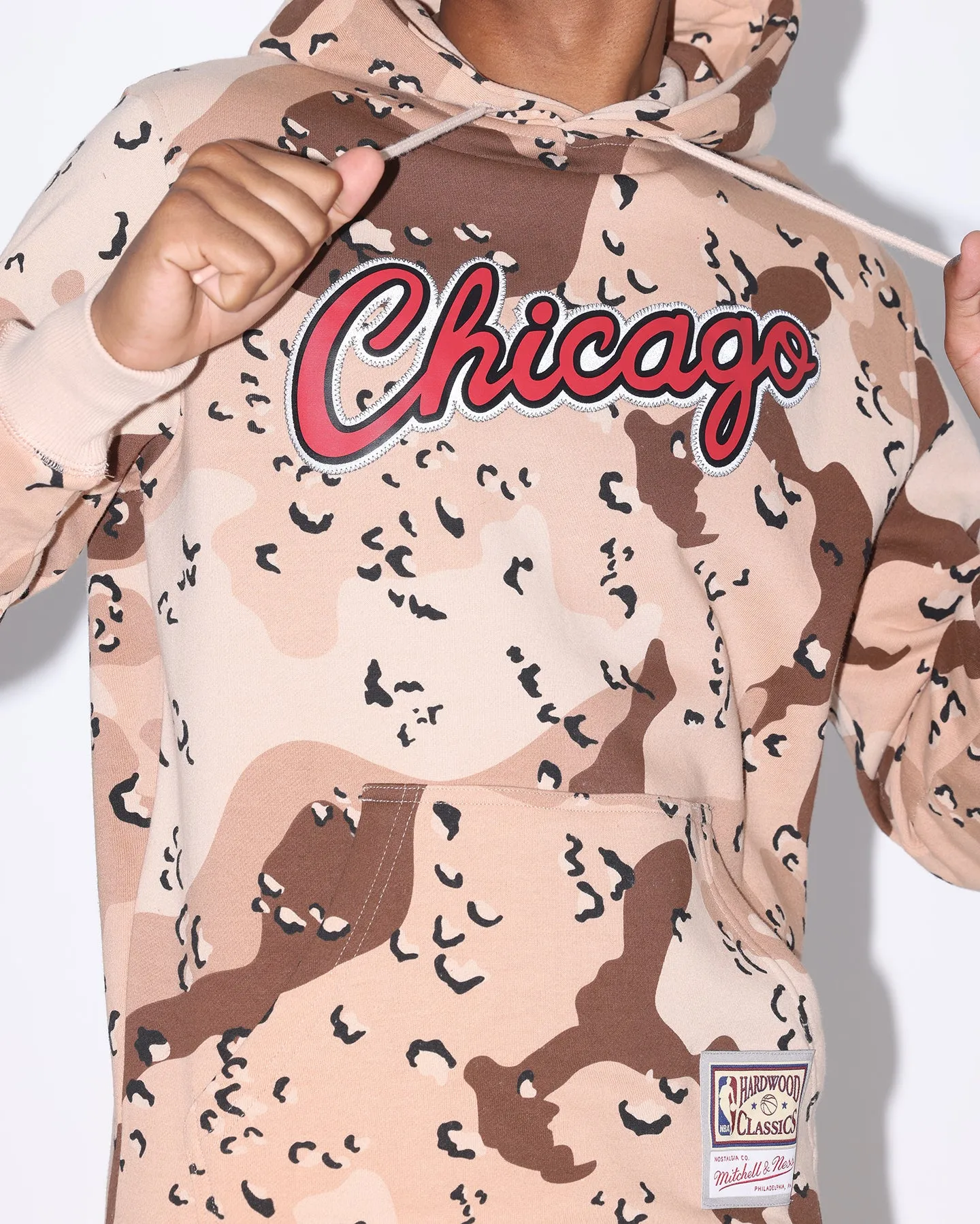 Mitchell & Ness Chicago Bulls Camo Reflective Hoodie Sand Camo