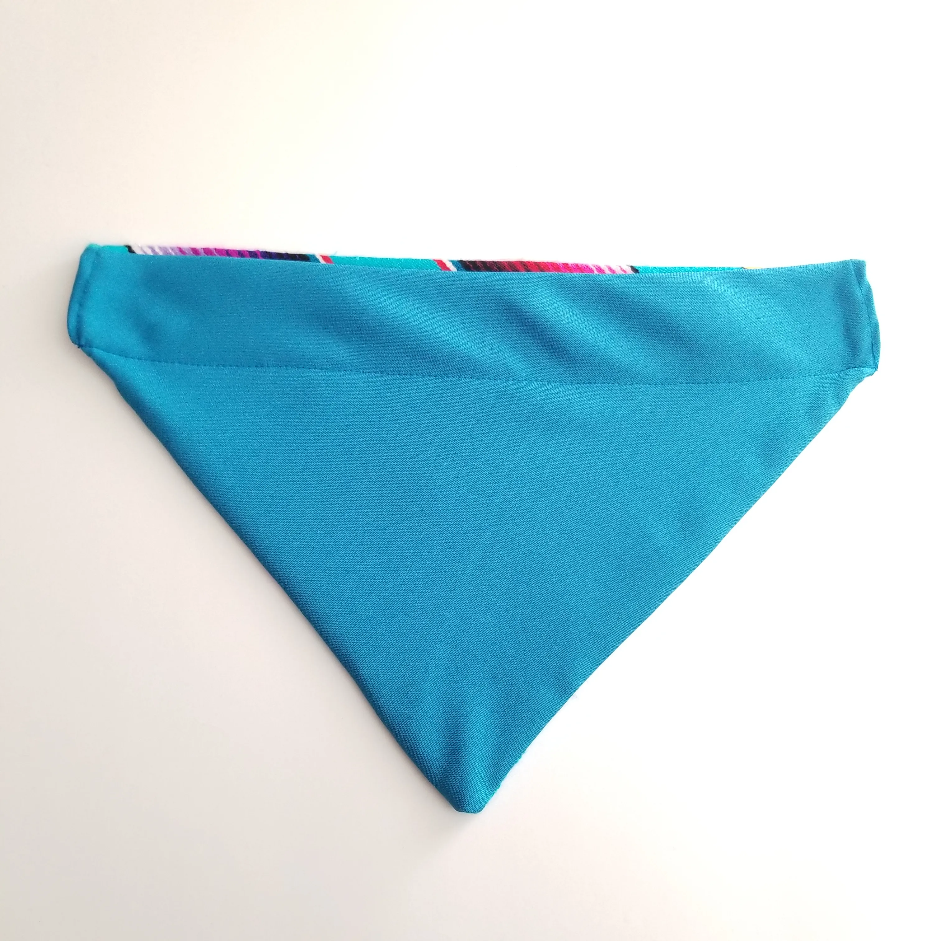 XL BLUE SARAPE DOG BANDANA. 36